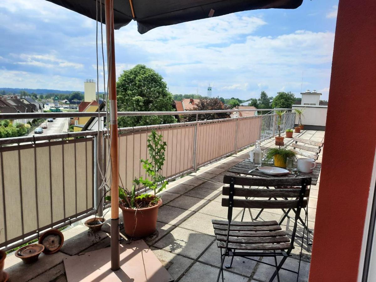 Penthouse Wohnung Am Radweg Mit Dachterasse Вайдхофен-ан-дер-Тайя Экстерьер фото