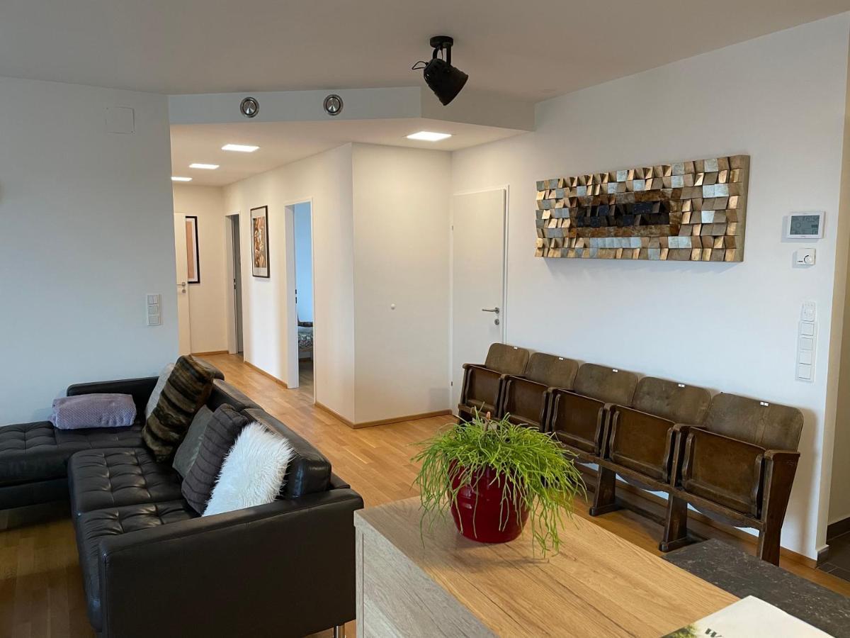 Penthouse Wohnung Am Radweg Mit Dachterasse Вайдхофен-ан-дер-Тайя Экстерьер фото