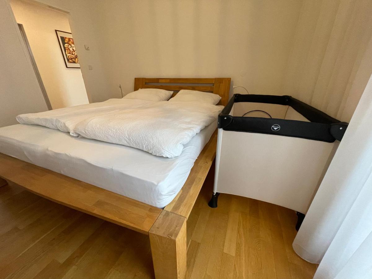 Penthouse Wohnung Am Radweg Mit Dachterasse Вайдхофен-ан-дер-Тайя Экстерьер фото